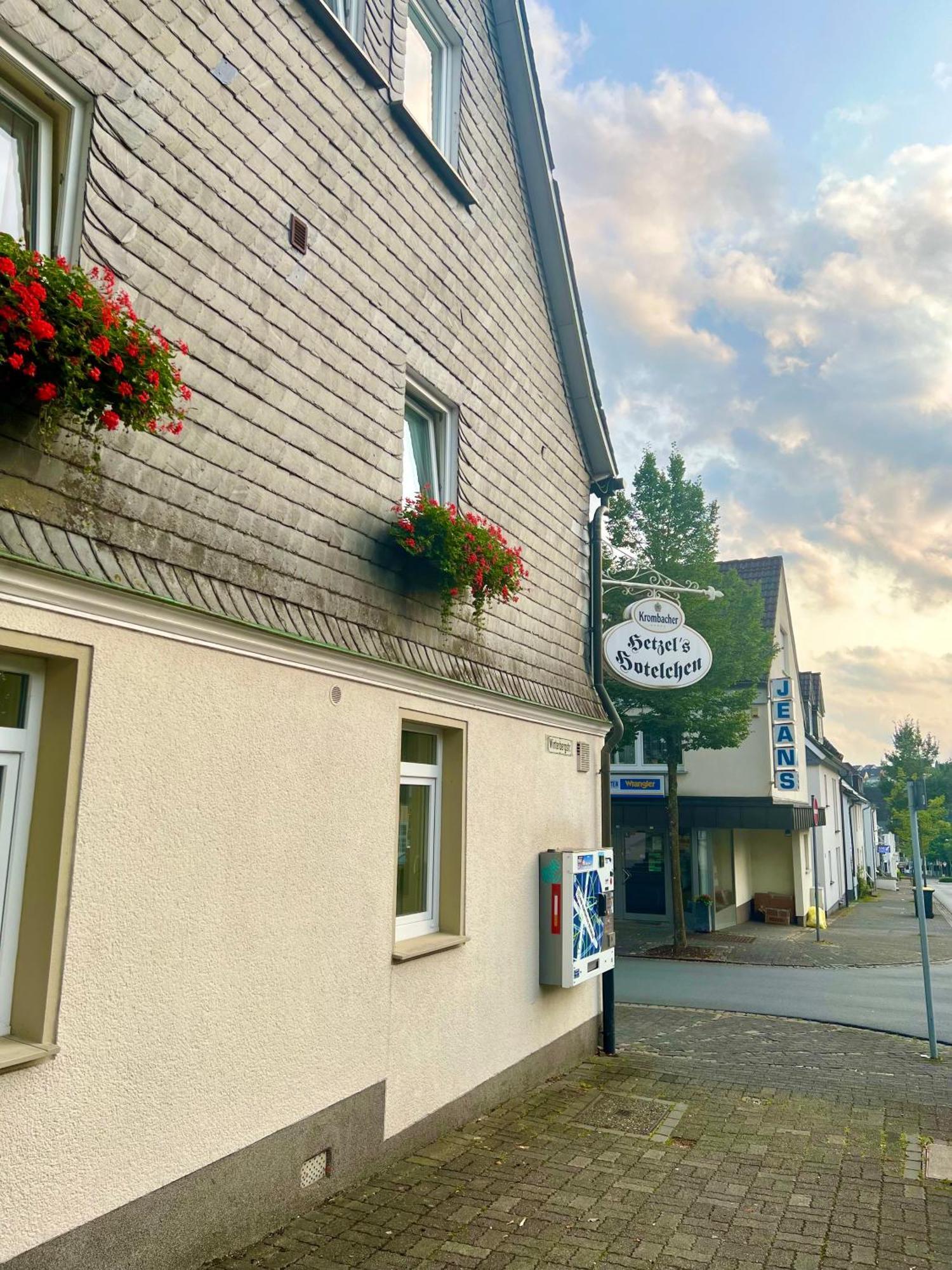 Hetzel'S Hotelchen Olpe bei Meschede Extérieur photo