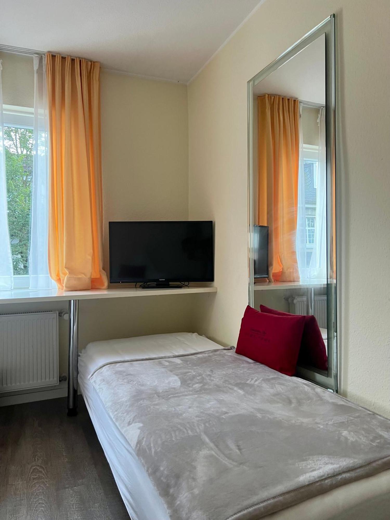 Hetzel'S Hotelchen Olpe bei Meschede Extérieur photo