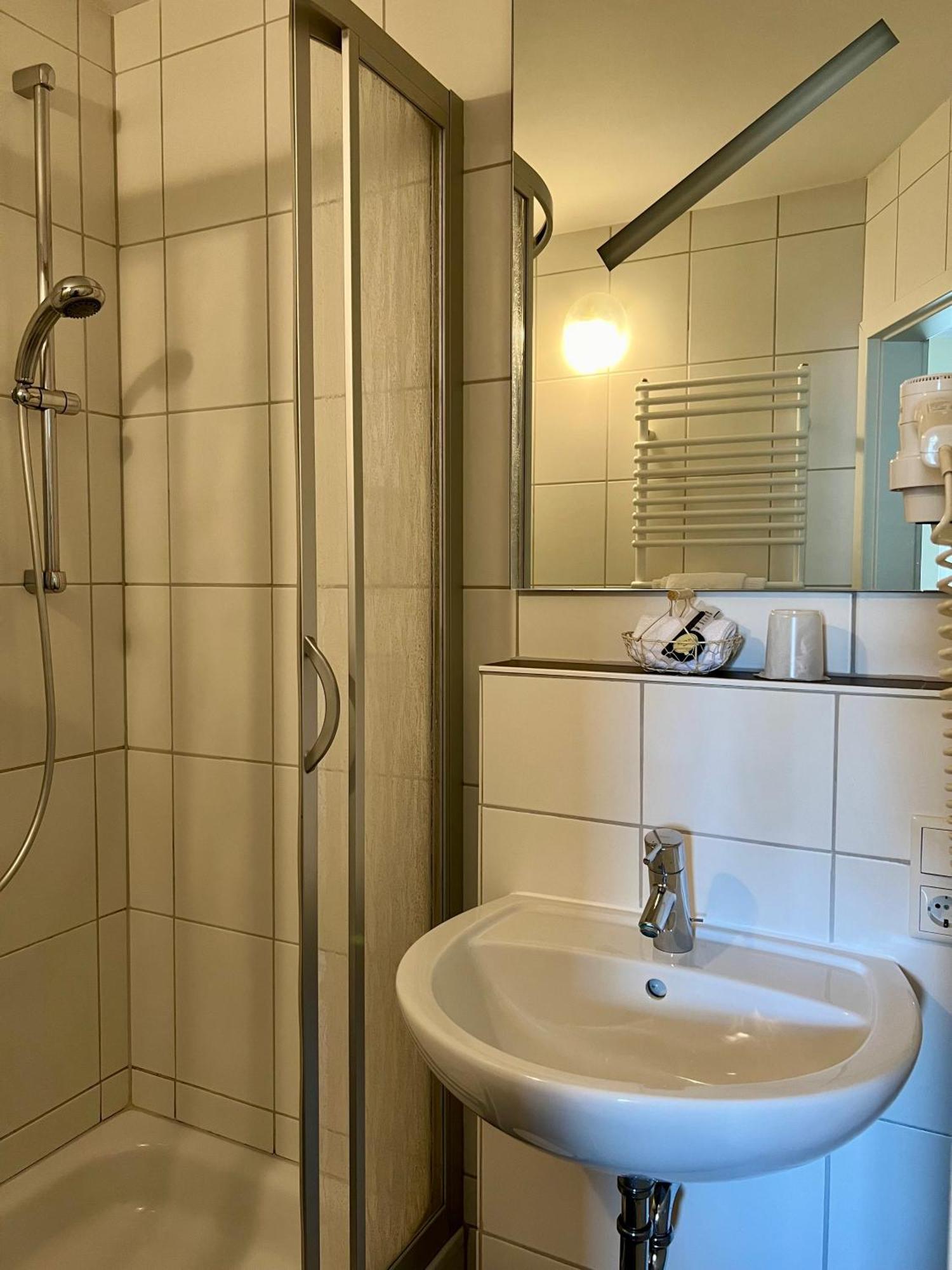 Hetzel'S Hotelchen Olpe bei Meschede Extérieur photo